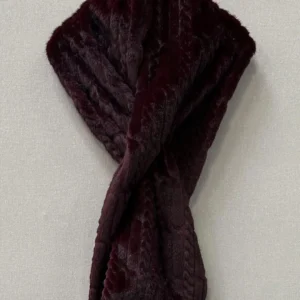 Estola burdeos de pelo sintético