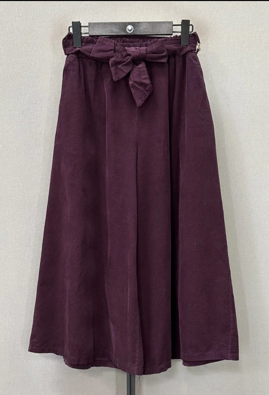 Falda midi cinturón nudo